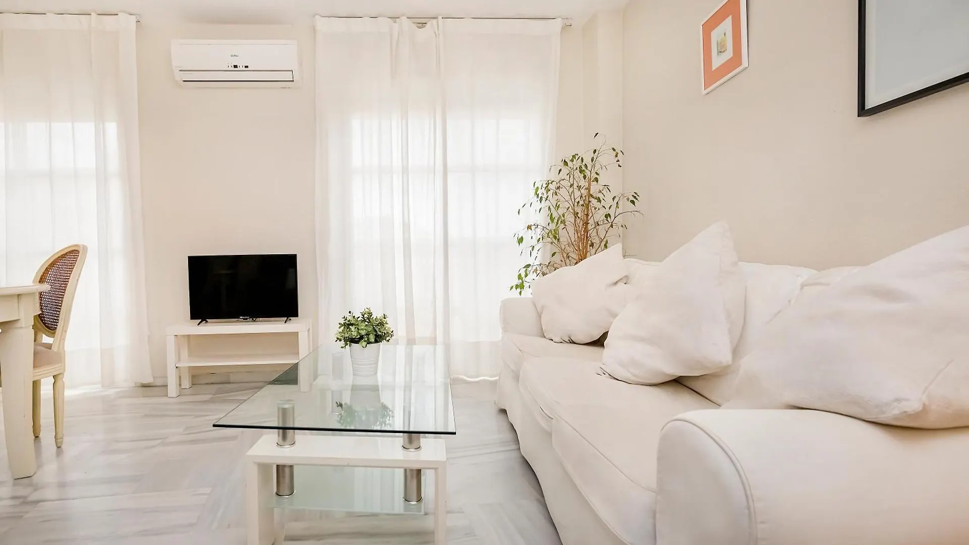 Guadalmedina Riverside Malaga Apartment